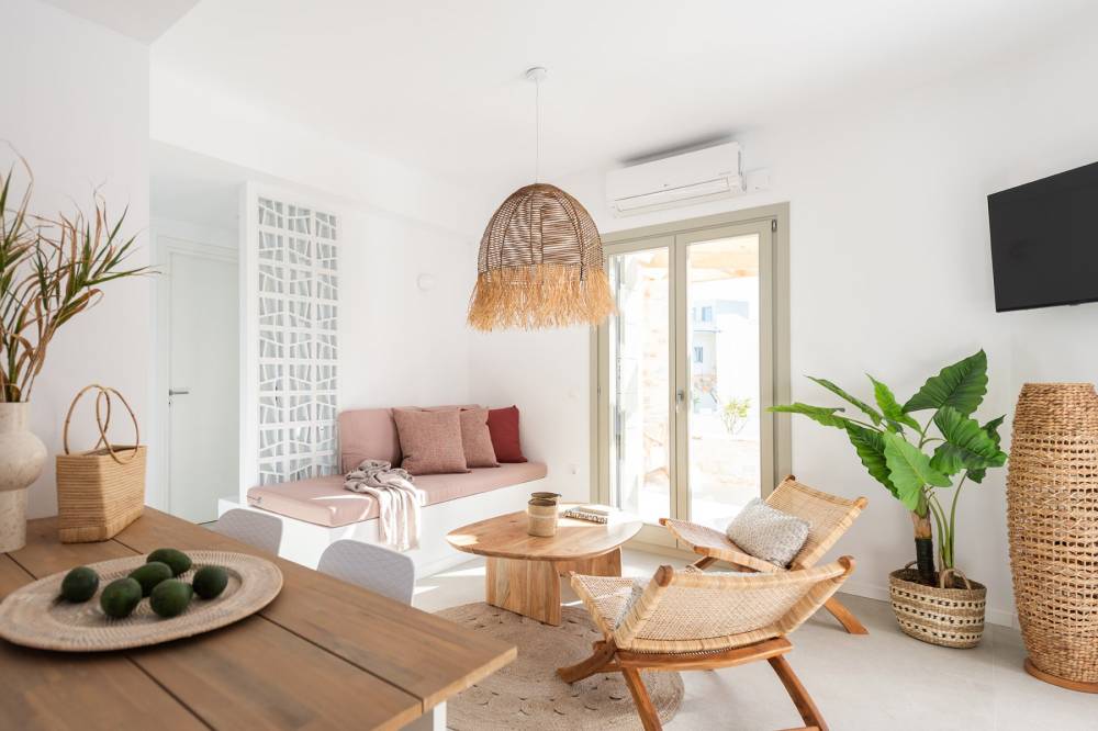 Two-Bedroom Residence with Independent Pool - Accommodation